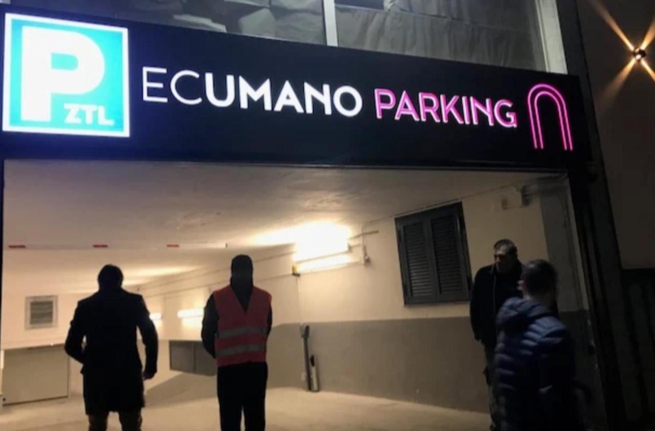 Suite San Gennaro Νάπολη Εξωτερικό φωτογραφία